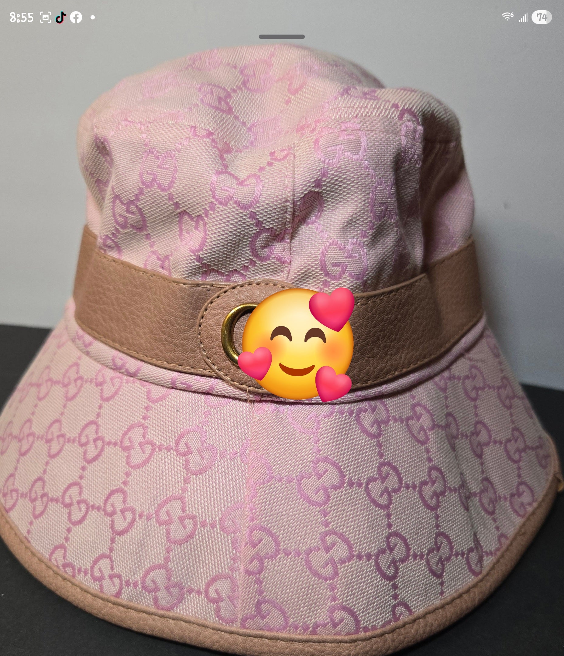 G ..bucket hat